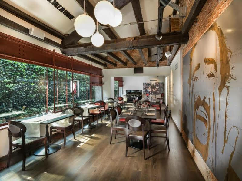 The Glamore Milano Duomo Exterior photo
